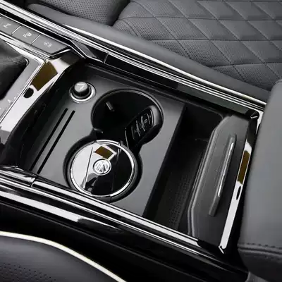 20-21 Fushuon modified special Magotan B8 Passat New Steng car ashtray with luminous light