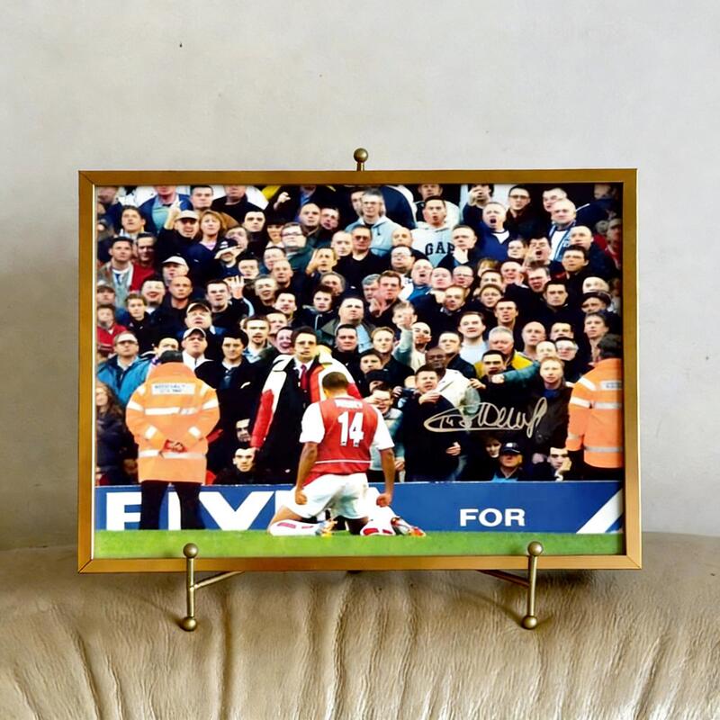 Arsenal Thierry Henry Autographed Photo Thierry Henry with Photo Frame Arsenal Thierry Henry Autographed Photo Thierry Henry with Photo Frame