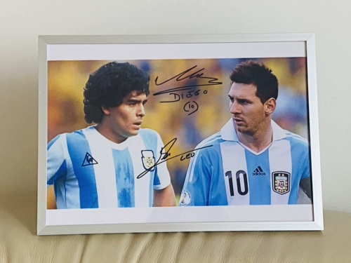 Maradona Diego Maradona Messi Lionel Messi Signature Фотографии