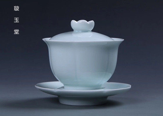 Song people's style Song Yun simple green and white porcelain petal-shaped three talents to brew tea cover bowl tea cup tea ceremony tea set