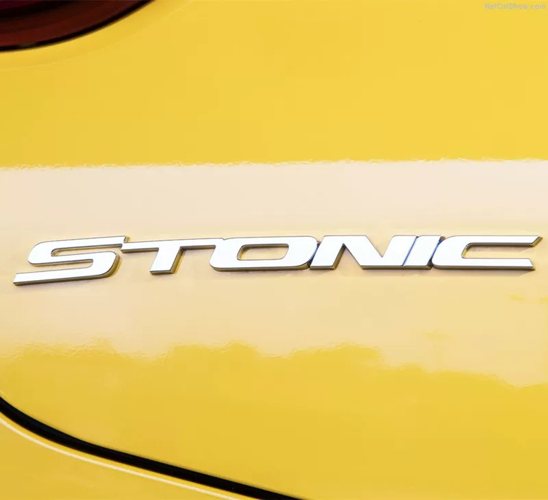 起亚K5凯酷车标新佳乐极睿KX5嘉华改装进口KIA STONIC KX1 标志