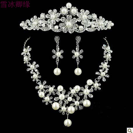 Crown Necklace Earrings Three Sets Host Water Drill Pearls Head Accessories Bridal Accessories Accessories Radio Accessories