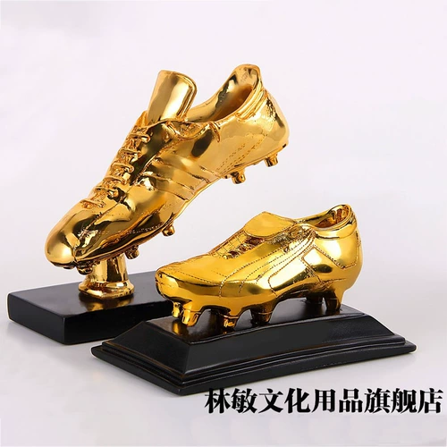 Европейский футбольный футбольный трофей Европейская лига Стрельца Футбольная оборона