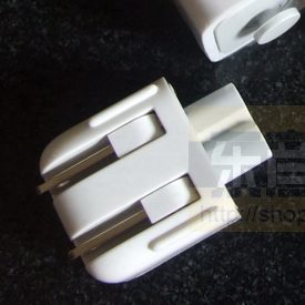 The backstop doesn't play with the American charger plug-folded 8-word conversion head matching plug