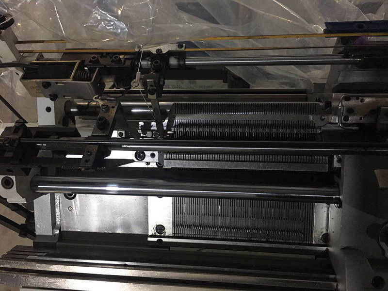 товар из китая 劳保棉纱手套机五指半指线手套机编织设备非织造布机械纺织手套机