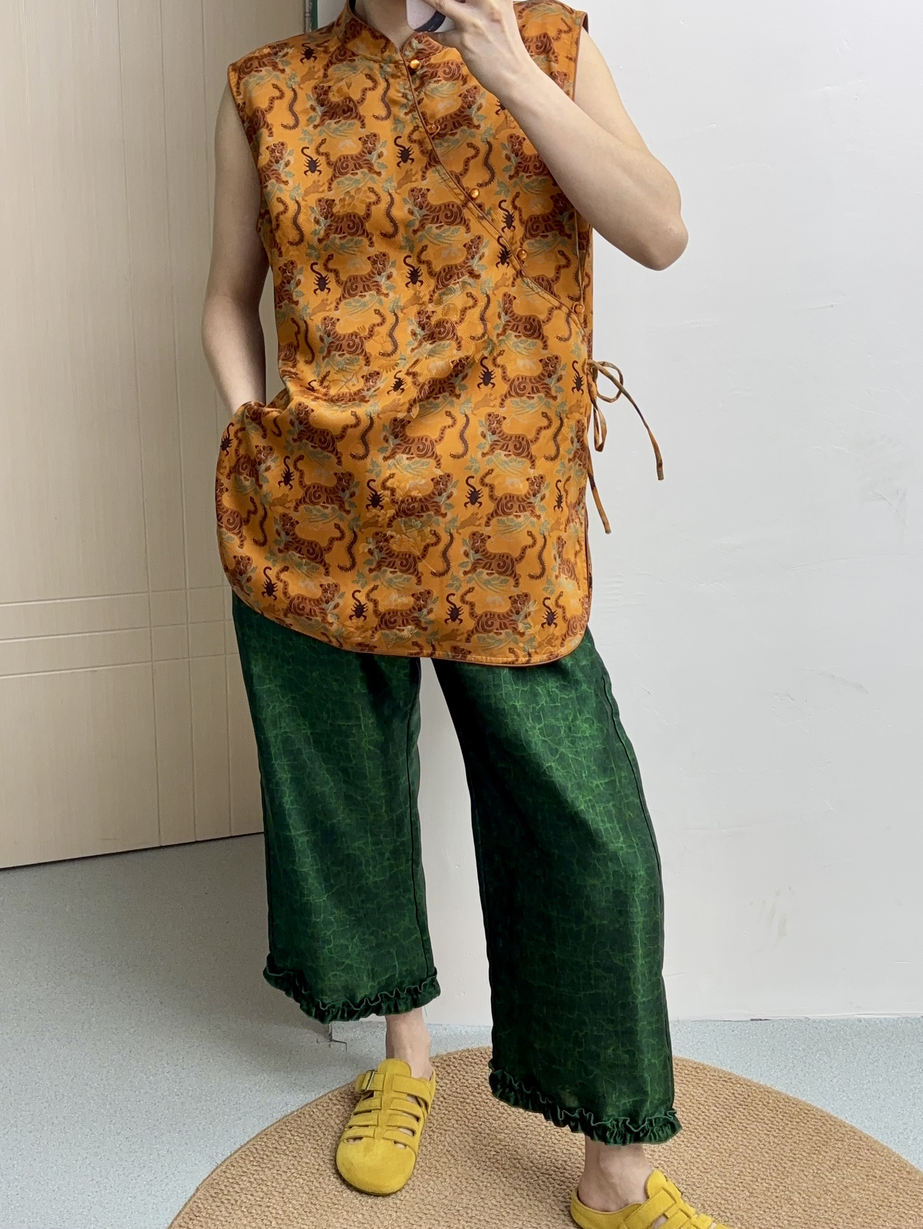 100％マルベリーシルク製、スタンドカラー、斜め前開き、ドローストリング付き、女性用アオザイトップ