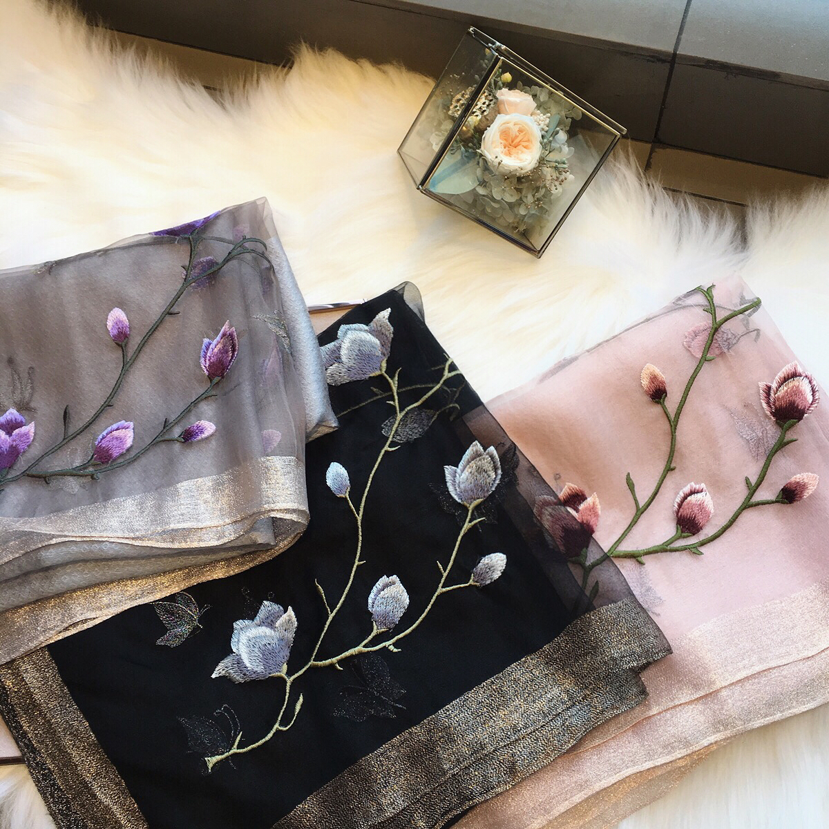 Silk scarves gifts 100 hitch upscale embroidered flowers wool real silk scarves scarves for the winter mulberry silk shawl spring and autumn