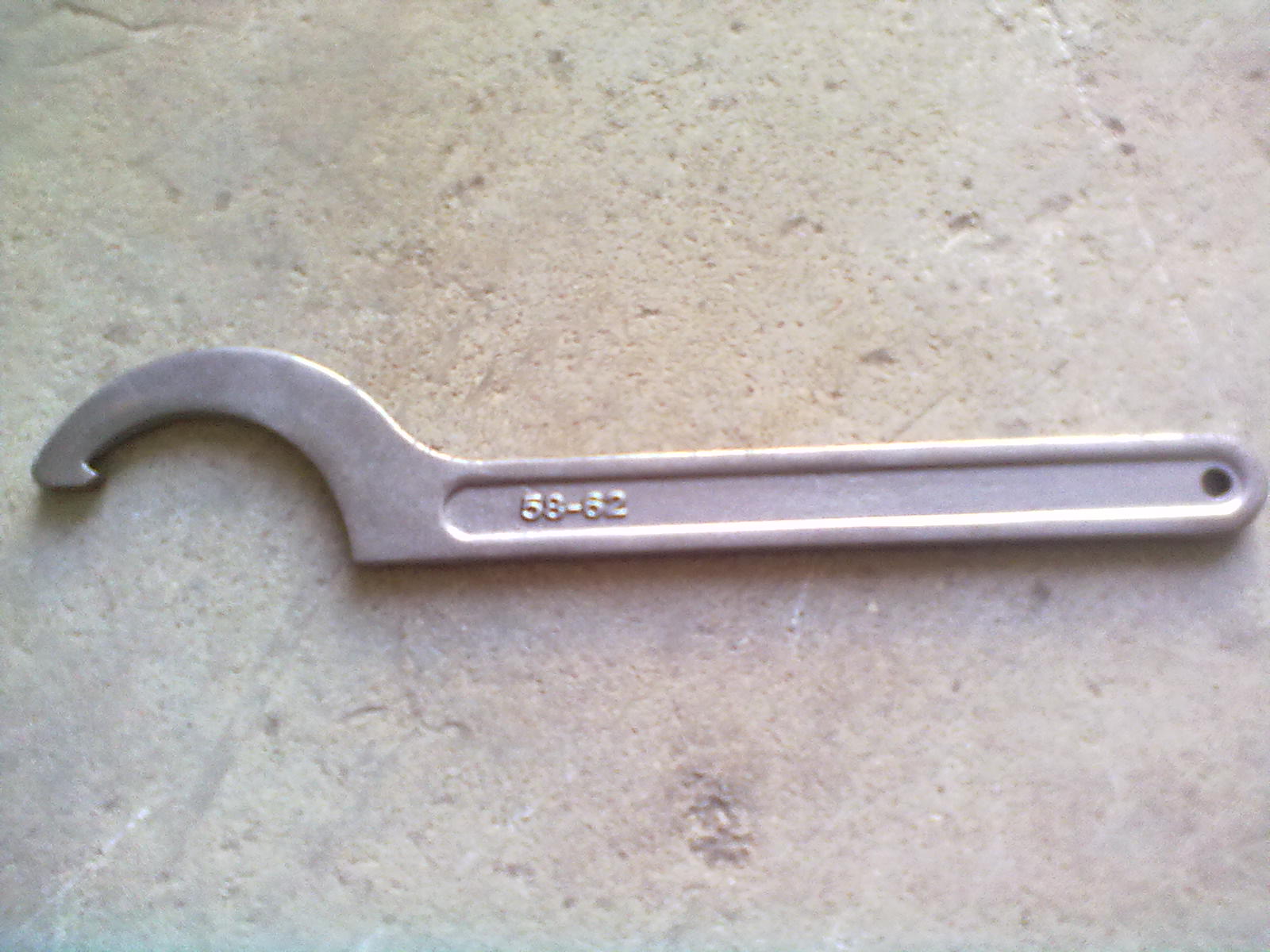 Side hole Hook Wrench 110-115 Hook Wrench 120-130 Crescent Wrench 135-145 Round Nut Wrench