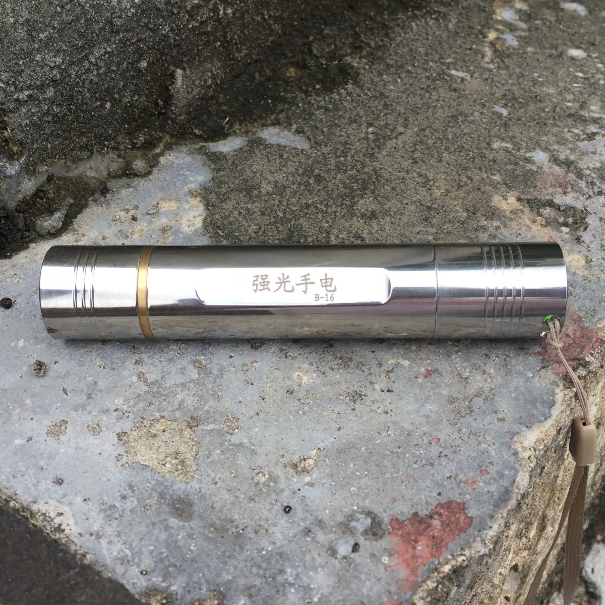 Stainless steel flashlight, two gears, fixed focus, strong light, 18650 rechargeable