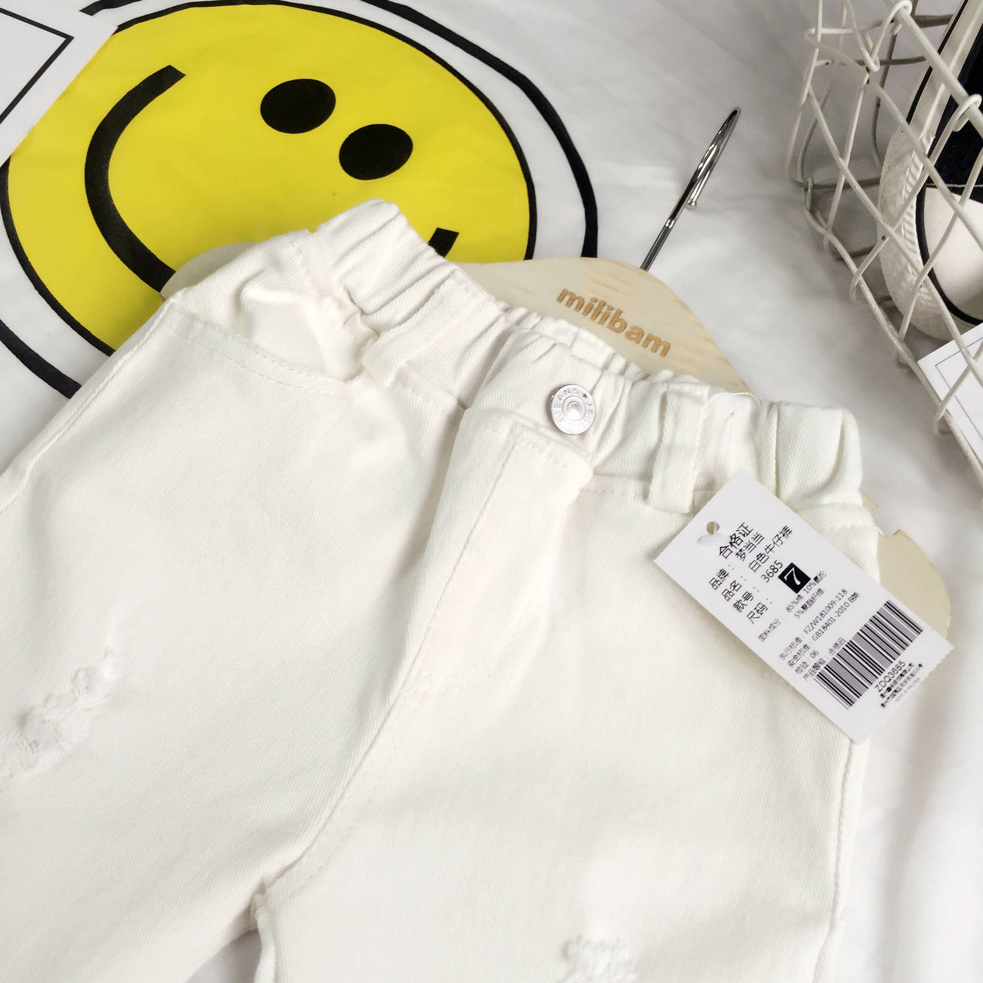 Bé gái 2018 thu đông trẻ em mới sinh em bé 2 đến 7 tuổi quần jeans bút chì lỗ hoang quần áo sành điệu cho be gái