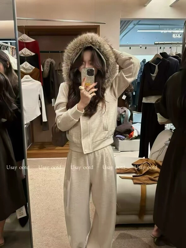 U Brand 2026 New High-Quality Design Fleece-Lined Hooded Zip-Up Jacket + High-Waisted Wide-Leg Pants Casual Suit 997 U Brand 2026 New High-Quality Design Fleece-Lined Hooded Zip-Up Jacket + High-Waisted Wide-Leg Pants Casual Suit 997