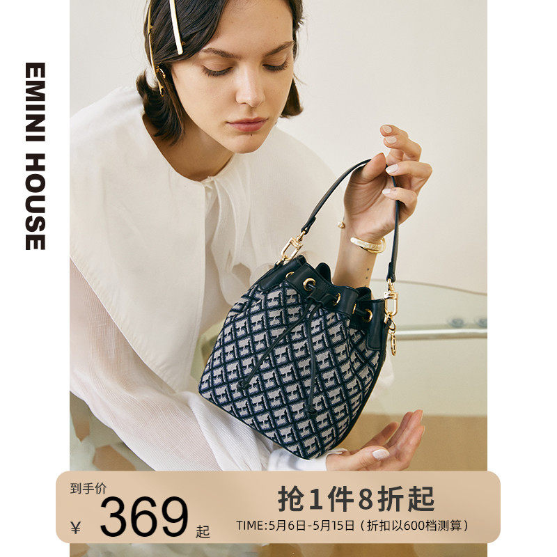 Imini bucket bag 2021 new autumn and winter buns bag women inclined satchel mini drawing rope Old flower small hand carrying woman bag