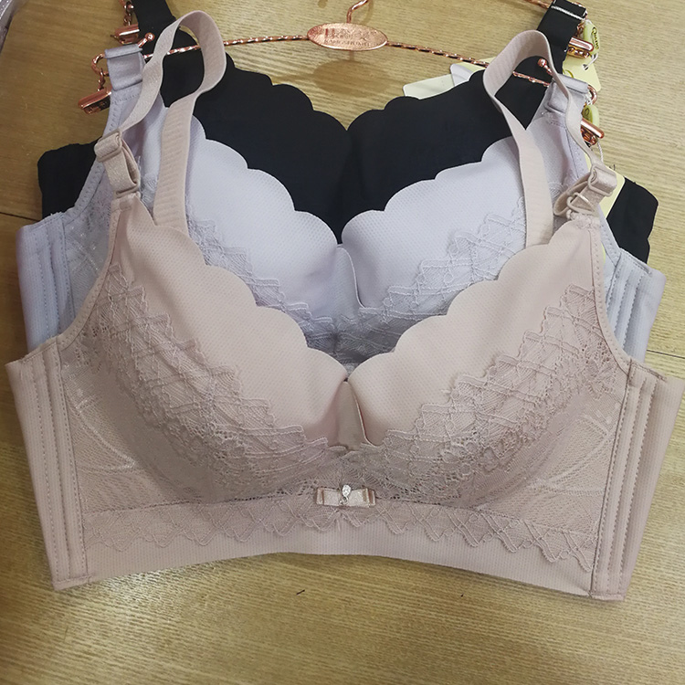 Qian Yi no Steel ring bra dày Một chiếc rương nhỏ trên cọc để điều chỉnh sự điều chỉnh của sữa không có dấu vết cô gái đồ lót bra9325 áo ngực ko dây