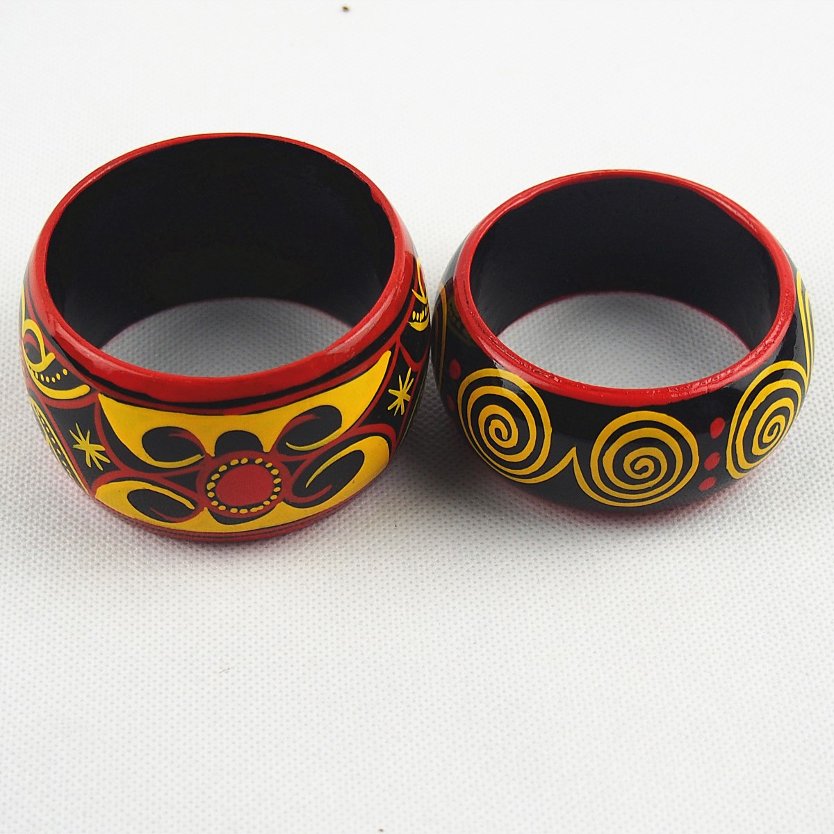 Tứ Xuyên Xichang Liangshan Yi người sơn mài rắn vòng tay gỗ trang sức trang sức truyền thống thủ công wenwan - Vòng đeo tay Cuff vòng cặp