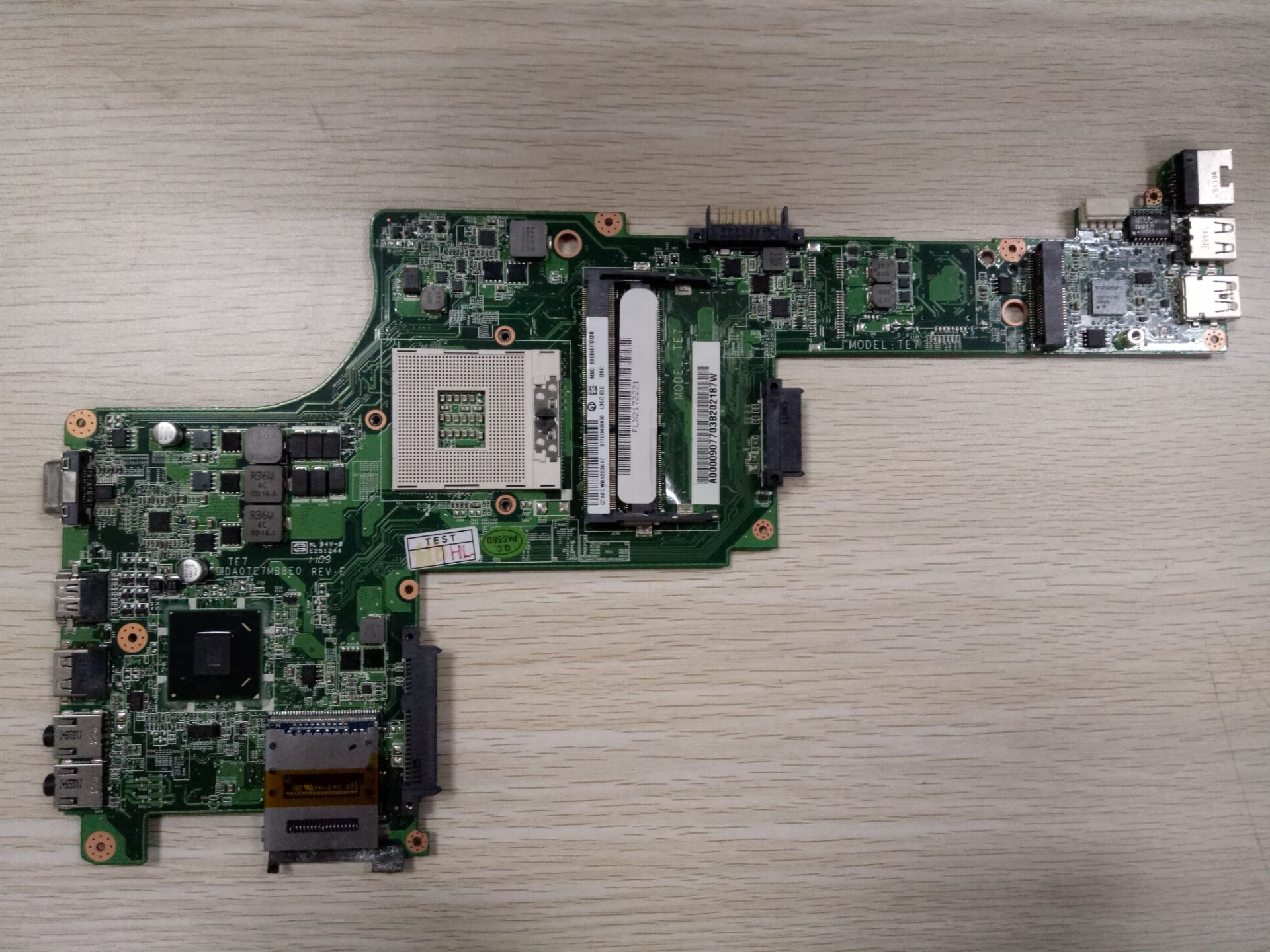 Toshiba E300 E305 motherboard HM65 integrated DA0TE7MB8F0