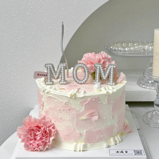 2025感恩妈妈母亲节烘焙蛋糕装饰康乃馨花朵摆件珍珠MOM皇冠插件