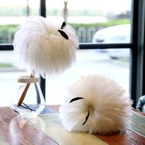  At the beginning of the art chicken feather duster household dust removal duster dust removal artifact dust brush white rooster hair decorative duster