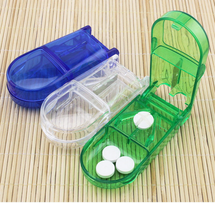 Medicine cutter portable portable pill box cutting pill travel split mini children elderly pill box