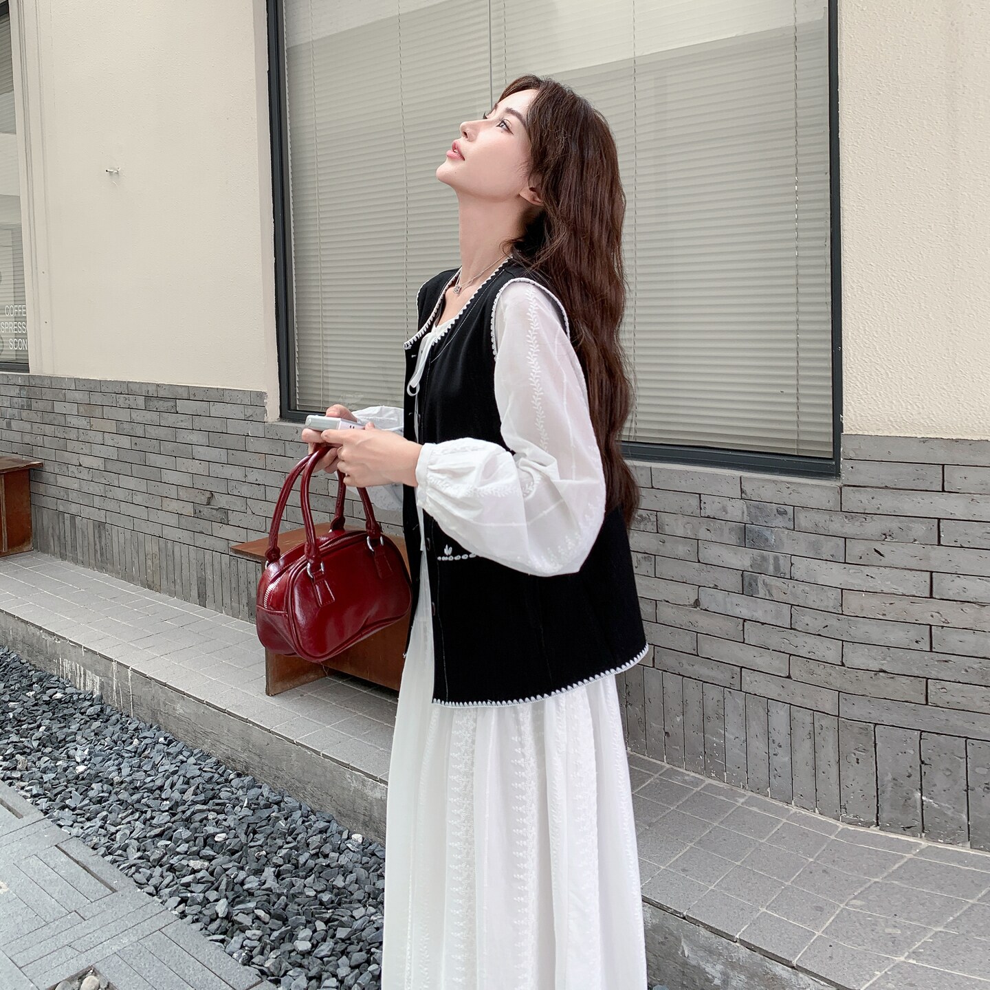 法式黑色马甲连衣裙两件套女春秋2025新款优雅气质超火裙子高级感,女装套装/套裙,2C177