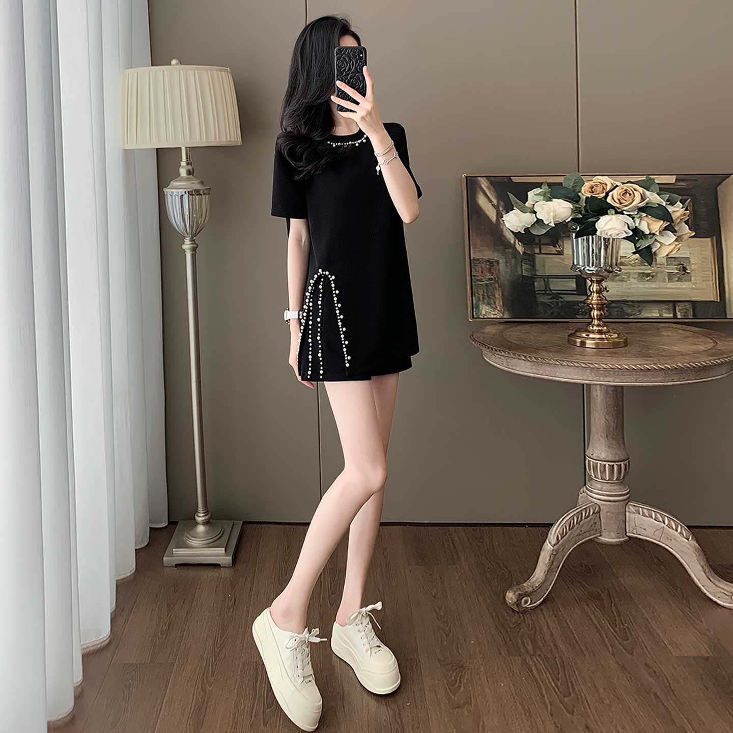 女夏季新款时尚潮流套装圆领钉珠设计侧开叉不规则上衣短裤两件套,女装套装/套裙,2C310