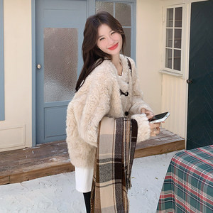 小个子高级感棉服2025秋冬季圆领毛茸茸皮毛一体加厚短款外套女图片