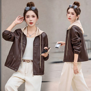 新品现货 连帽短款皮衣女高级感时尚皮夹克1C115-2526-P130-K278图片