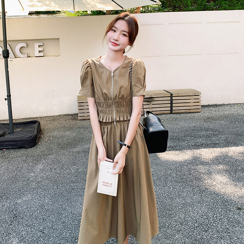 2025年新款夏季小众简约宽松套装女减龄拉链V领上衣半身裙两件套,女装套装/套裙,2C159