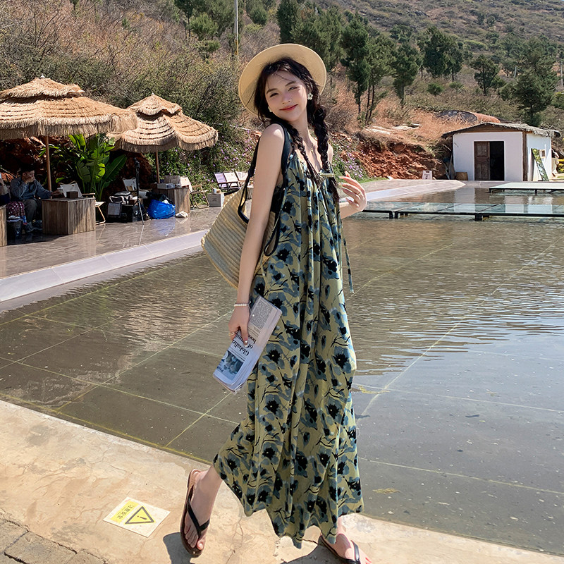 绿色海边度假碎花吊带裙女中长款2025夏新款法式慵懒风减龄连衣裙,女装连衣裙,2C177