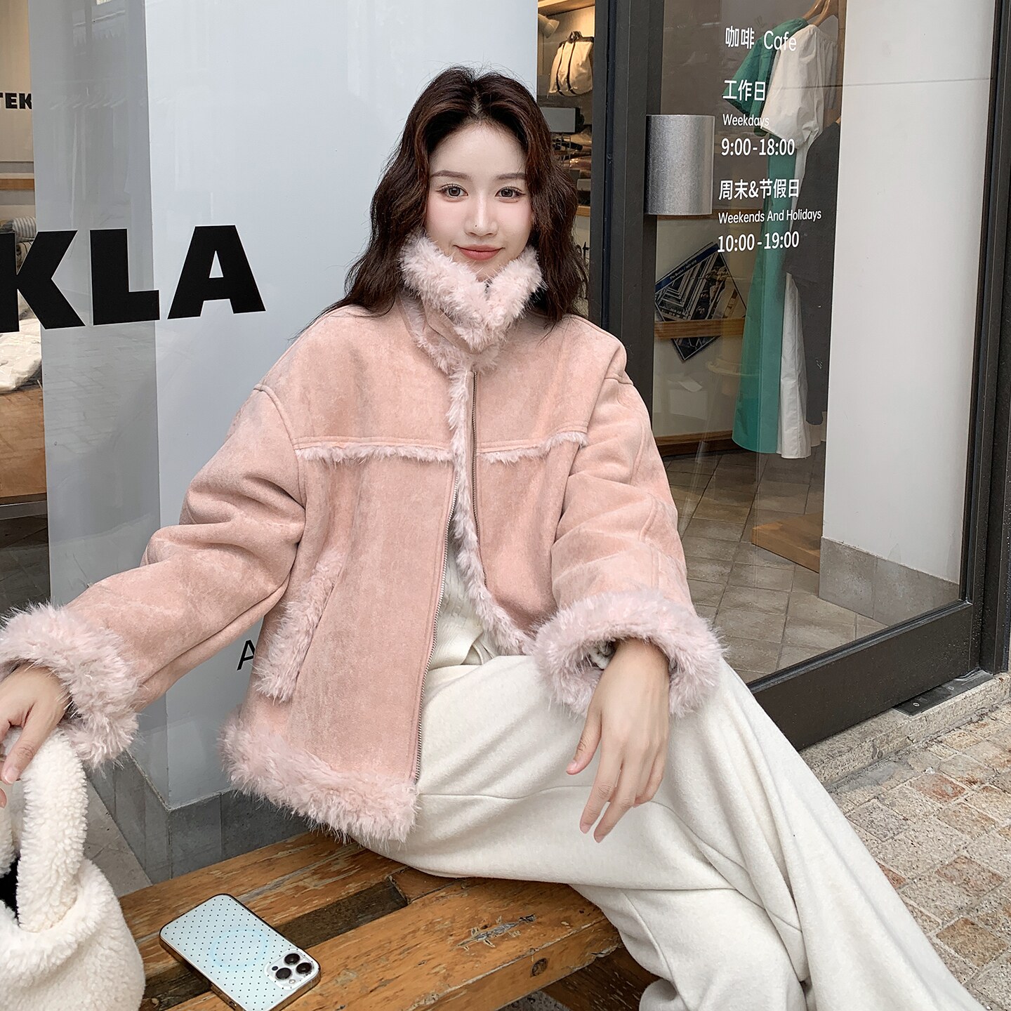 粉色皮毛一体羊羔毛外套女2025冬短款毛领夹克加厚保暖小个子减龄,女装短外套,2C236