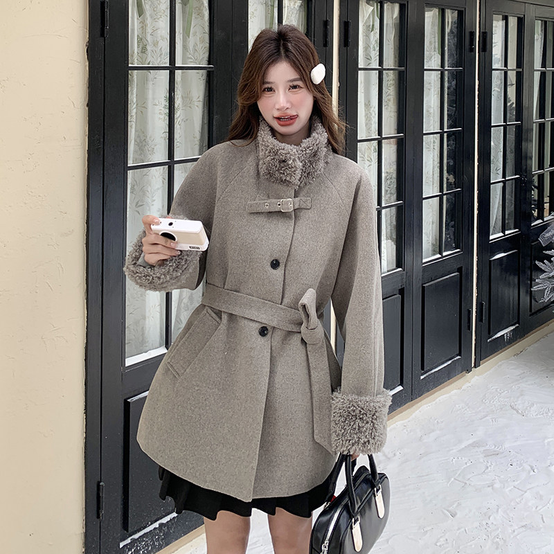 韩版时尚毛绒拼接加厚呢子大衣女2025冬季新款显瘦保暖白鸭绒外套,女装羽绒服,2C159