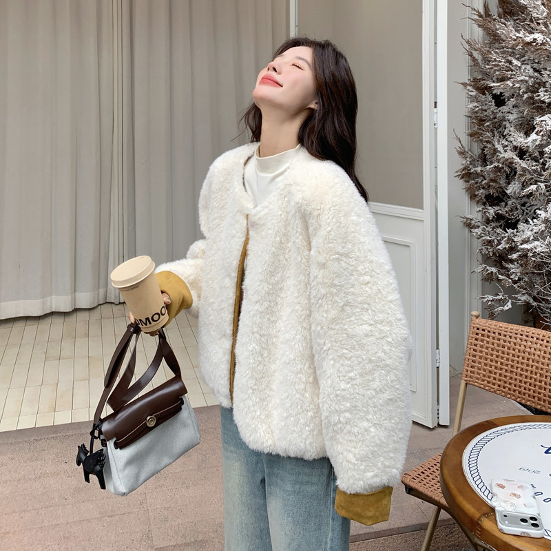 韩系减龄甜美皮毛一体外套女冬季短款休闲宽松气质高级温柔风棉服,女装皮草,2B142