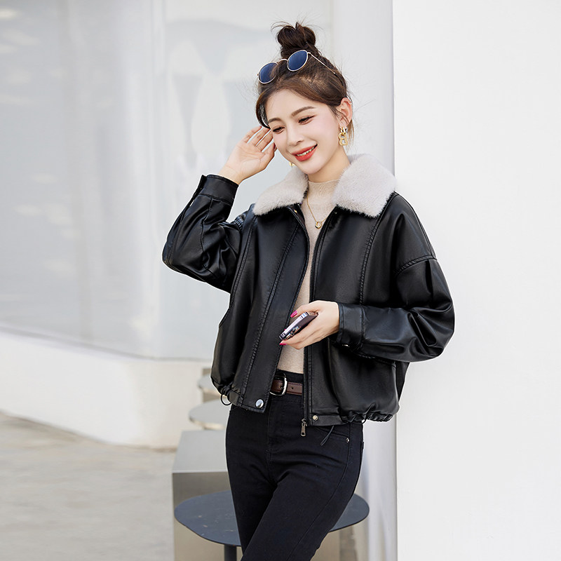 时尚羊羔毛领皮衣羽绒服女2024冬新款宽松显瘦气质白鸭绒保暖外套,女装皮衣,吾爱衣