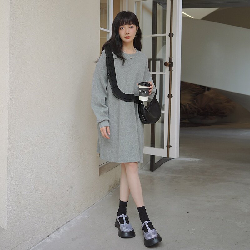 秋装新款黑色花边卫衣057-5837-P105K158,女装连衣裙,2B080