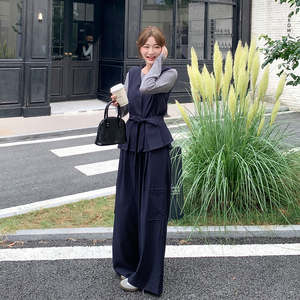 老钱风显瘦气质马甲套装女2025春秋季新款盐系打底衫阔腿裤三件套图片