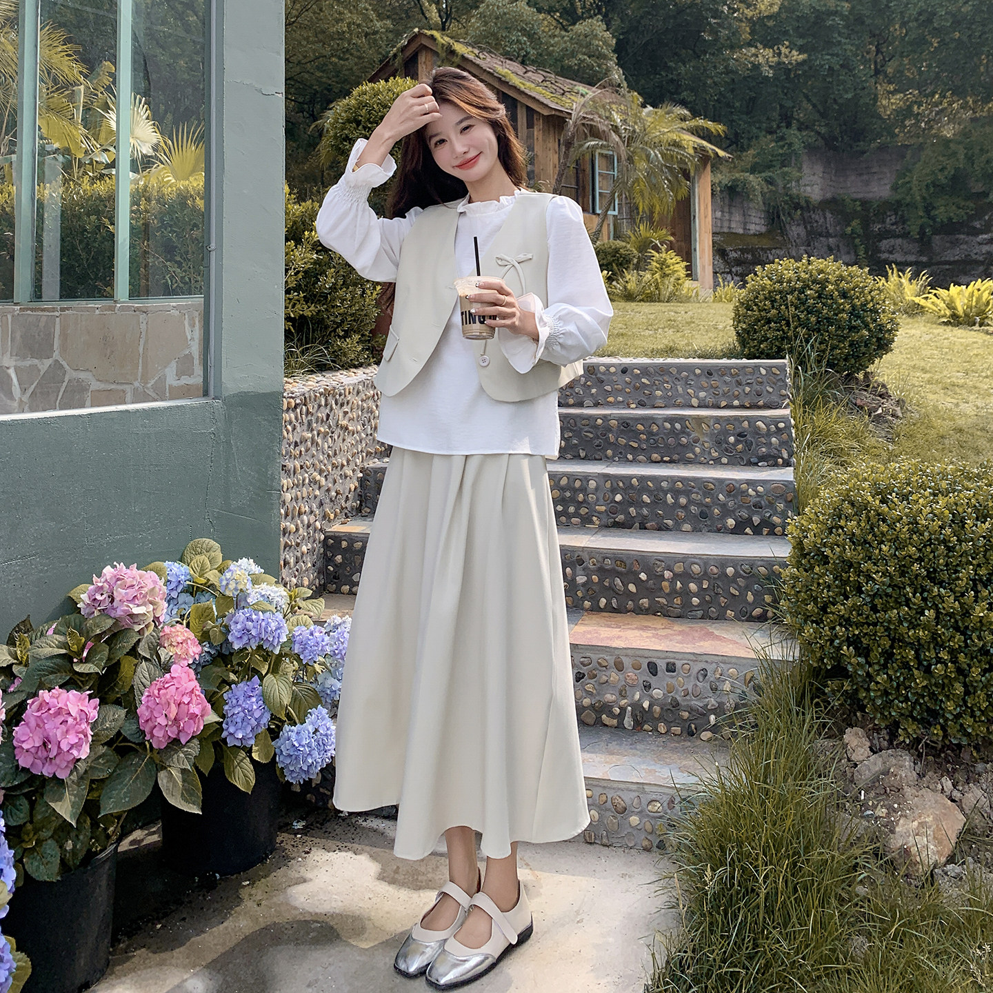 氛围感温柔白色内搭马甲半身裙三件套女2025秋季时尚甜美气质套装,女装套装/套裙,2D078