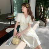 韩版甜美减龄V领连衣裙女夏新款小个子收腰小清新学生少女泡泡袖，女装连衣裙，2C056