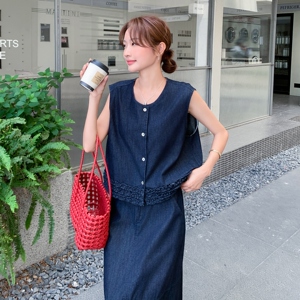 减龄洋气通勤淡人套装女2025夏季深蓝色木耳边拼接上衣半身裙套装图片
