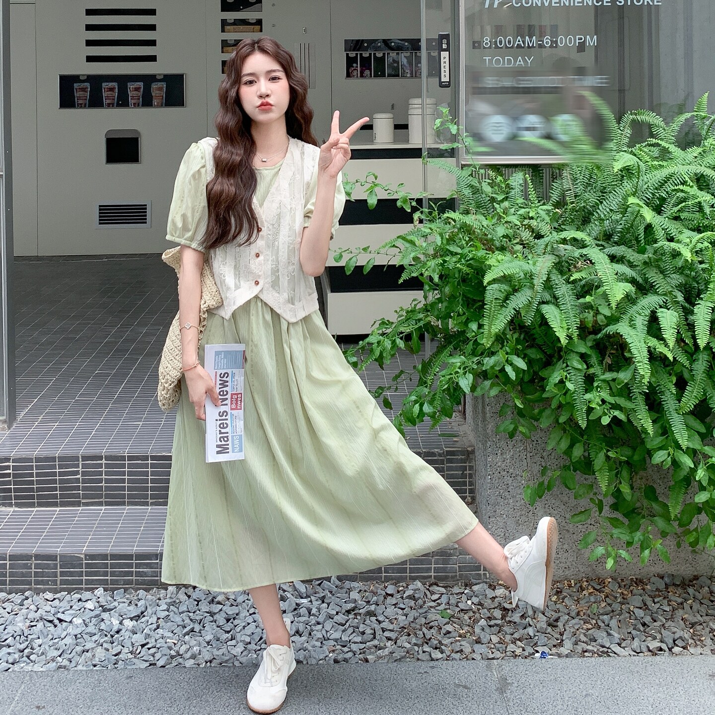 绿色小清新泡泡袖连衣裙套装女夏新款韩系时尚洋气蕾丝马甲两件套,女装套装/套裙,2C259