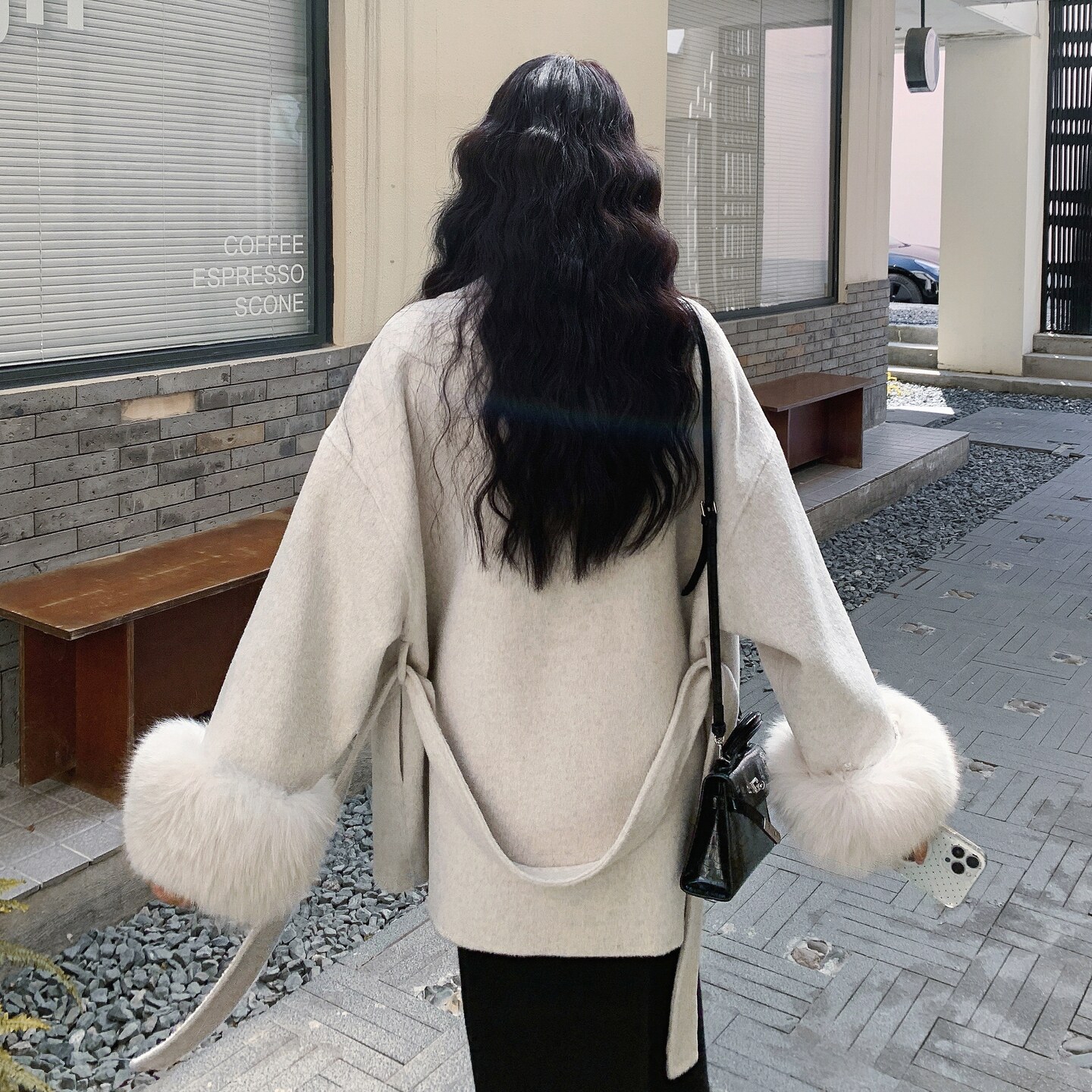 2025年冬季名媛风高级感双面呢外套气质蓬松毛毛袖口减龄毛呢外套,女装毛呢外套,2D008