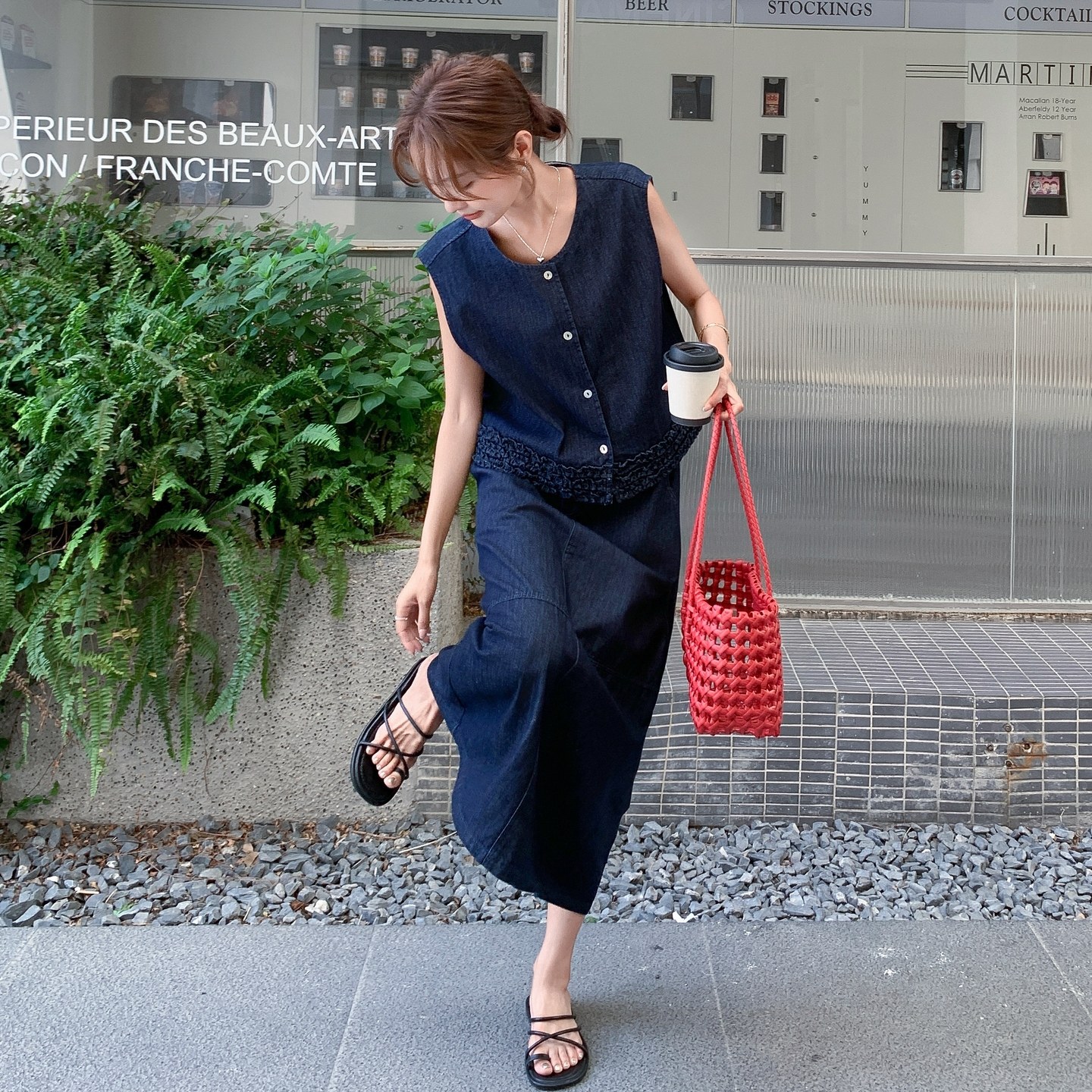 减龄洋气通勤淡人套装女2025夏季深蓝色木耳边拼接上衣半身裙套装,女装套装/套裙,2C375