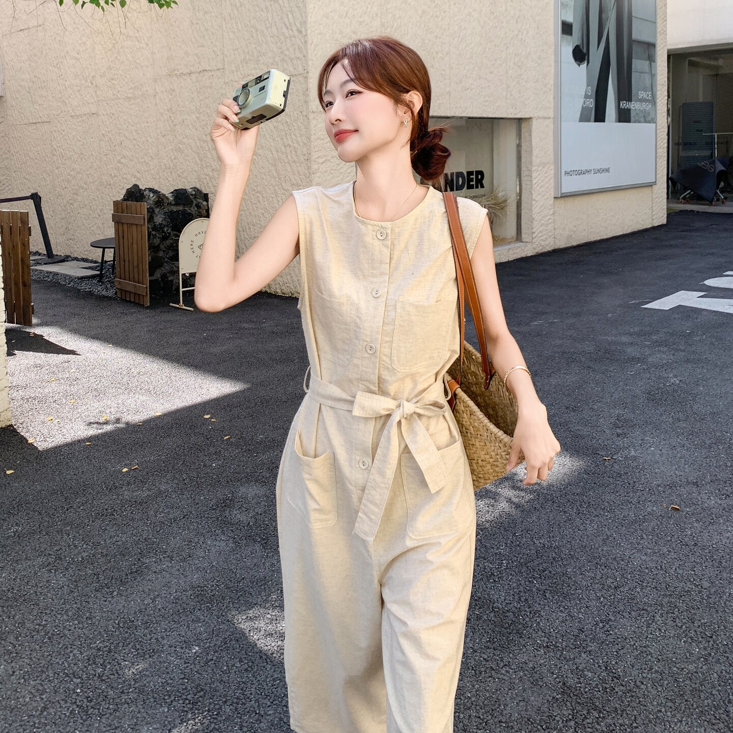 欧货洋气时尚圆领米色连体裤女夏季无袖设计感宽松休闲百搭阔腿裤,女装连体裤,2C218
