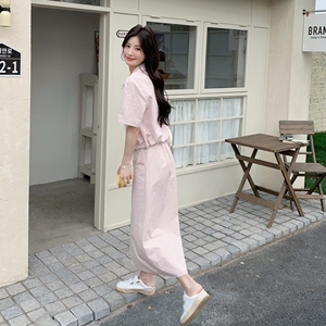 粉色日系文艺慵懒风穿搭女2025夏季新款减龄工装上衣半身裙两件套图片