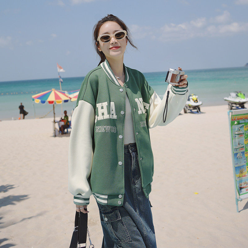 美式学院风绿色短款棒球服外套女春秋超火好看高级感小众夹克上衣图片