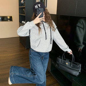 网春女新款连帽套头卫衣阔腿牛仔裤减龄时尚两件套图片