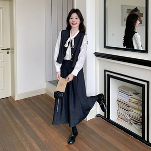 韩系小香风马甲套装裙女秋季2025新款高级感显瘦衬衫半身裙三件套图片