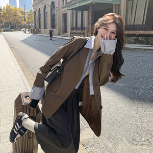 咖色假两件皮衣外套女春秋2025新款美拉德港风pu皮西装夹克图片