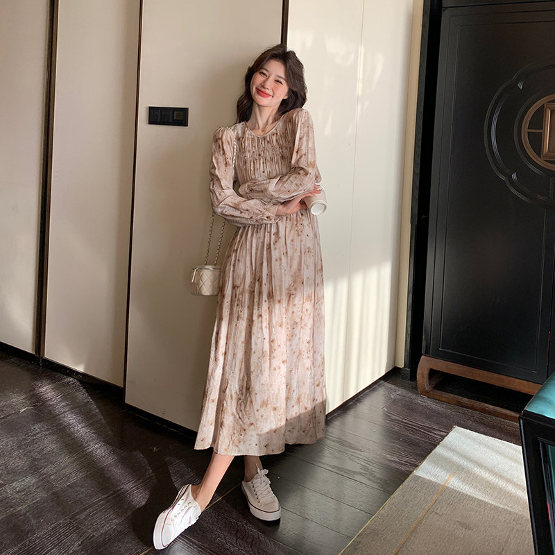 茶歇法式碎花连衣裙女2024秋季新款今年流行漂亮气质收腰显瘦长裙,女装连衣裙,2D043