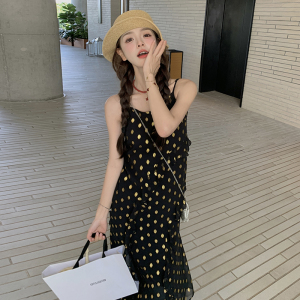 黑色设计感波点吊带连衣裙女夏季新款时尚高级感显瘦网红打底裙子图片