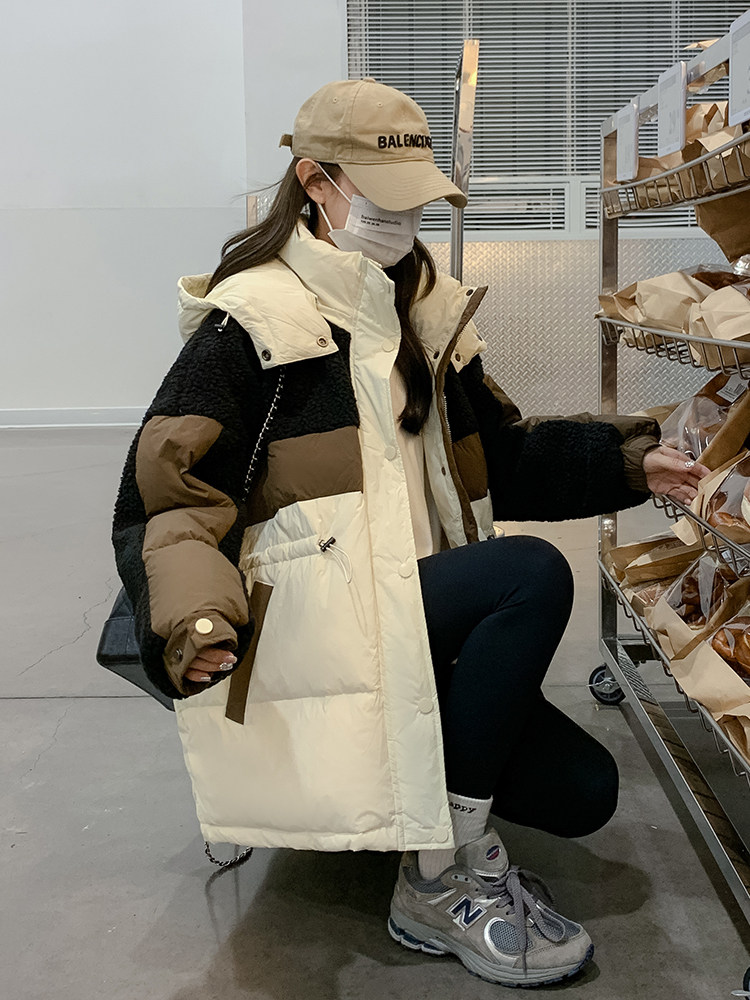 新款现货！宽松羊羔毛拼接90白鸭绒潮牌羽绒服2258P275控428,女装羽绒服,2C166