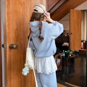 现货25春装新款主推带帽运动套装女蕾丝拼接休闲套装女图片